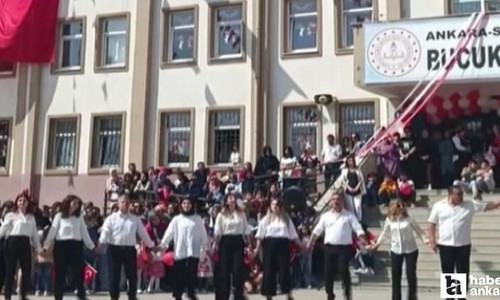 Bu sefer öğretmenler oynadı öğrenciler alkışladı! Ankara'da 23 Nisan kutlaması