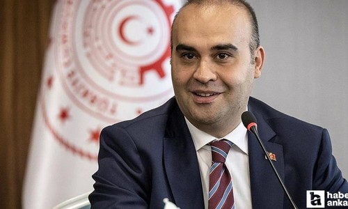 Bakan Kacır'dan açıklama: Depremle ilgili gelişmeler takip ediliyor