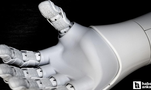 Yapay zeka destekli sunucuyla radyoda 6 ay boyunca yayın yapıldı