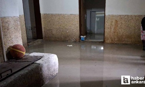 Beypazarı'nda sağanak nedeniyle bazı evleri su bastı