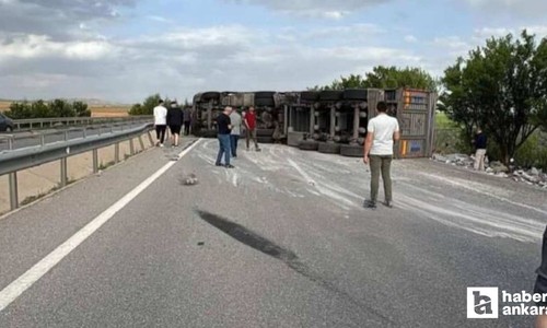 Polatlı'da fayans yüklü tır yan yattı, Ankara istikametinde trafik durdu!