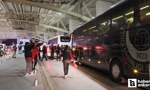 Gençlerbirliği'ne Esenboğa Havalimanı'nda coşkulu karşılama