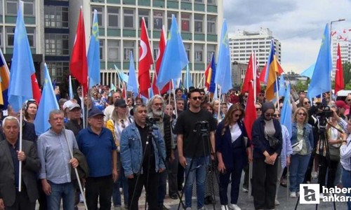 81 yıl önce sürgün edilen Kırım Tatar Türkleri Ulus Meydanı'nda anıldı