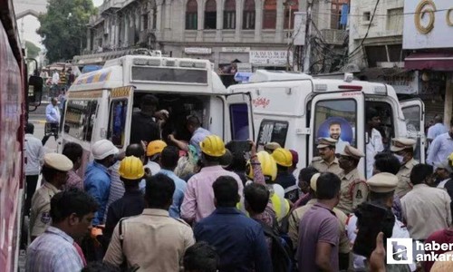 Hindistan'da çıkan yangında 17 kişi hayatını kaybetti