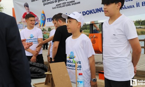Gölbaşı'nda Teknolojiye İlk Dokunuş programında projeler sergiledi