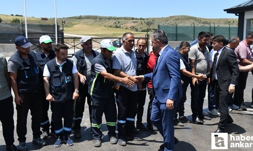 Pursaklar Belediye Başkanı Çetin personeller ile bayramlaştı