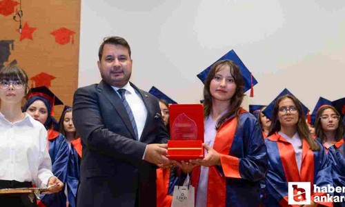 Kahramankazan Belediye Başkanı Çırpanoğlu lise öğrencilerinin mezuniyet mutluluğunu paylaştı