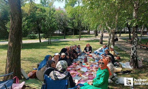 Pursaklar Belediyesi'nin mefruşat kursu düzenlenen piknikle kapandı