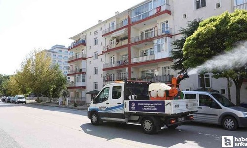 Sincan Belediyesi ortak kullanım alanlarını ilaçlamaya devam ediyor
