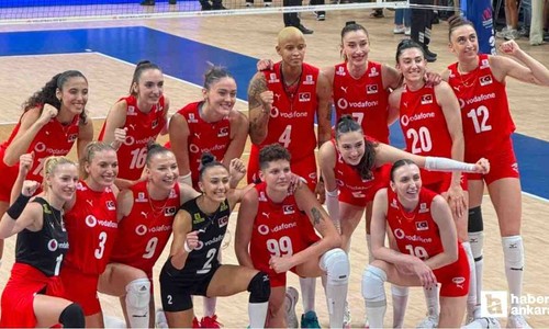 Filenin Sultanları Dominik Cumhuriyeti'ni set vermeden 3-0'la geçti