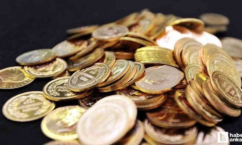 Altın fiyatları hafta sonuna düşüşle başladı: Gram, çeyrek, yarım altın fiyatları