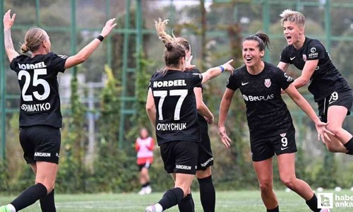 ABB Fomget, Olha Ovdiychuk ile 1 yıl daha!