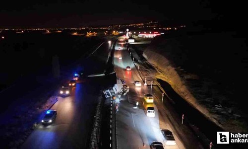 Ankara'dan yola çıkan alkol yüklü tır Kırıkkale'de devrildi
