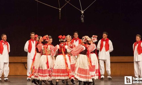 '35. Uluslararası Halk Oyunları Festivali' başladı