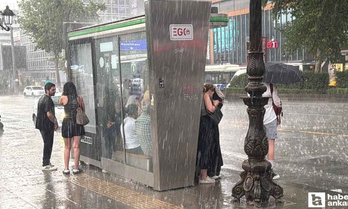 Ankaralılar dikkat: Sıcaklık 15 derece düşüyor, bol yağmurlu günler başlıyor!