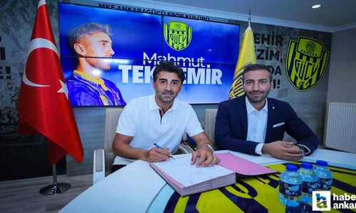 Mahmut Tekdemir takımda kaldı