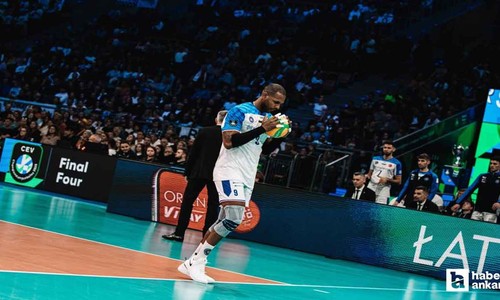 Yoandy Leal Hidalgo yeni sezonda da Halkbank forması giyecek!