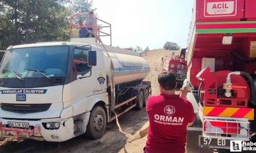 Pursaklar Belediyesi ekipleri Karabük'te yangın söndürme çalışmalarına destek veriyor