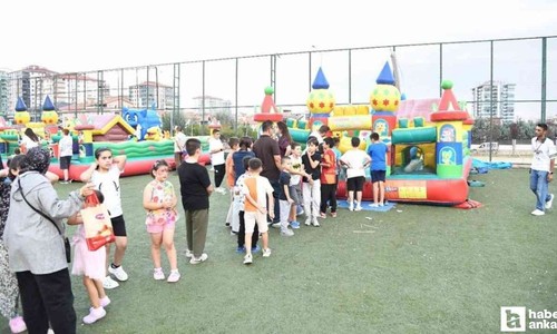 Pursaklar Belediyesi'nin Çocuk Şenliği'nde çocuklar doyasıya eğlendi