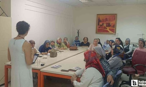 Pursaklar Belediyesi kadınlar için şiddete karşı farkındalık semineri düzenledi