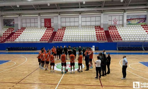 Etimesgut Belediyesi Gelişim Spor Kulübü basketbol takımı ilk antrenmanını yaptı