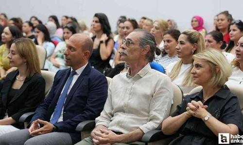 Başkan Beşikcioğlu öğretmen tanışma toplantısında konuştu!