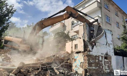 Altındağ Belediyesi, ilçedeki metruk yapılarla mücadele etmeye devam ediyor