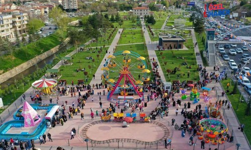Ankara'da çocuklara ücretsiz lunapark! Jeton yok, tüm oyuncaklar bedava