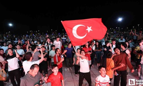 Sincan Belediyesi, 12 Dev Adam'ın final karşılaşması için vatandaşları Kent Meydanı'na davet etti