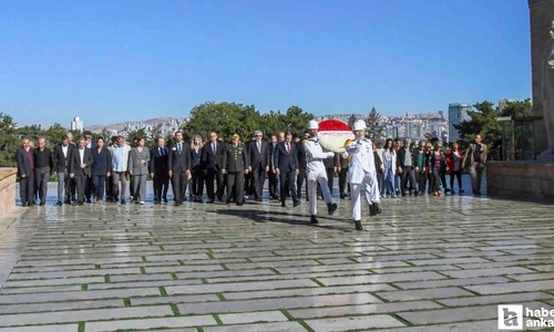CHP heyetinden 22. Olağanüstü Kurultay öncesi Anıtkabir'e ziyaret!