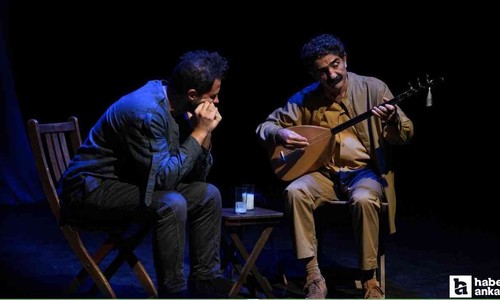 Etimesgut Belediyesi'nin düzenlediği Tiyatro Festivali'nde 'Zakir' rüzgarı esti