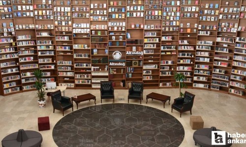 Altındağ Belediyesi Altın Mekan Kütüphanesi’nin rekortmen kitap kurdu!