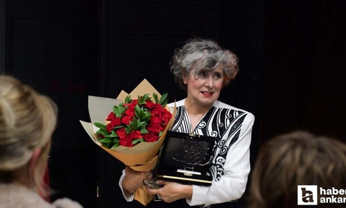 Etimesgut Belediyesi'nin sahnesinde “Sweat, Sweat, Sweat” isimli performans sahnelendi