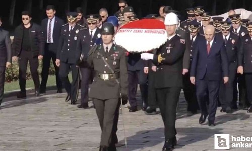 Emniyet Teşkilatından Atatürk Haftası dolayısıyla Anıtkabir'e anlamlı ziyaret