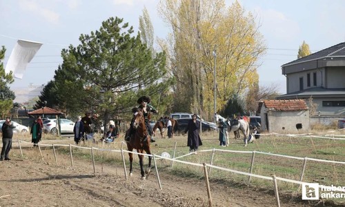 Çubuk'ta yapılan Atlı Okçuluk Güz Toyu'na yoğun ilgi
