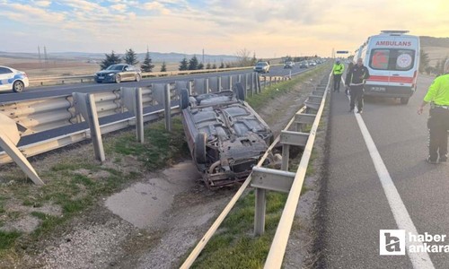Polatlı'da otomobil refüjde ters döndü: 1’i çocuk 3 kişi yaralandı!