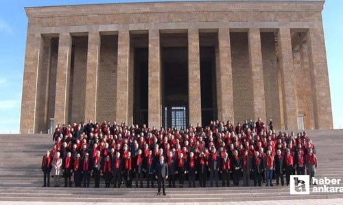 ASO, 62. kuruluş yıl dönümünde Anıtkabirİ ziyaret etti