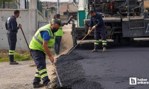 Etimesgut Belediyesi, Ayyıldız Mahallesi'nde asfalt serim çalışması gerçekleştirdi