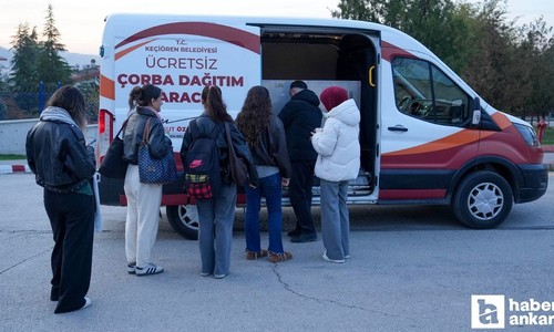 Keçiören Belediyesi sabah erken saatlerde sıcak çorba ikramı yapıyor