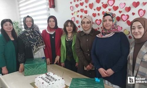 Pursaklar  Belediyesi kursiyerleri, Öğretmenler Günü'nü kutladı!