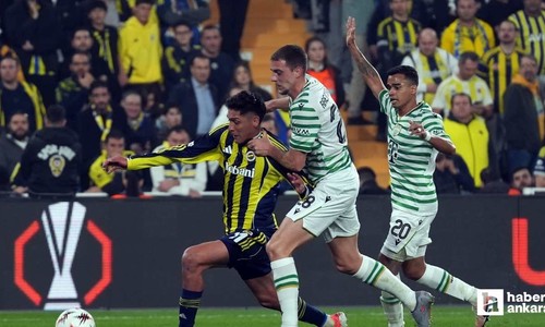 Fenerbahçe UEFA Avrupa Ligi'nde Ferencvaros ile 1-1 berabere kaldı
