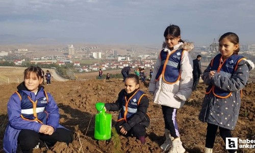 Ankaralı öğrencilerden 'Hatıra Ormanı Karbon Yutak Alanı'