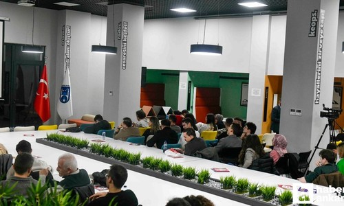 Zafer Genç Akademi'de 'Anavatan Rumeli'den Yeni Vatan Ankara'ya' Konferansı!