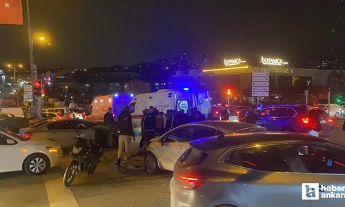 Etimesgut'ta otomobil ile 2 motosiklet çarpıştı: 2 kişi yaralandı