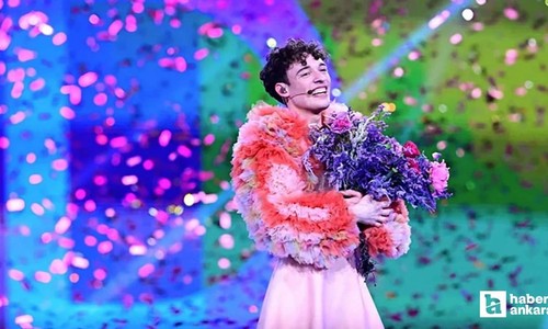 İsrail'e onay veren Eurovision'a tepki: 2024 galibi Nemo ödülünü iade edecek