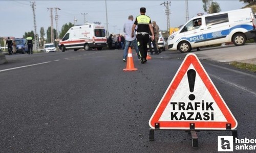 Tokat-Ankara karayolunda tır ticari aracın üzerine devrildi: 2 yaralı