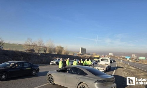 Elmadağ'da 5 aracın karıştığı zincirleme kaza: 4 yaralı