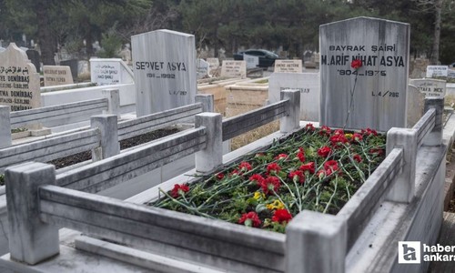 Bayrak Şairi Arif Nihat Asya vefatının 51. yılında kabri başında anıldı