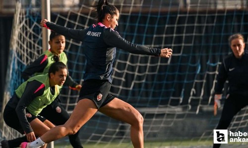 Kadın futbol liglerinde hafta sona erdi: ABB Fomget hükmen galip!