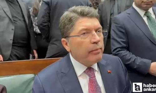 Bakan Tunç, bayrak indirme olayında 14 kişinin gözaltına alındığını açıkladı